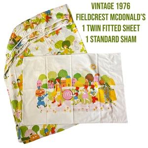 1976 Fieldcrest Ronald Mcdonald Friends Vintage Twin Fitted Sheet & pillow case